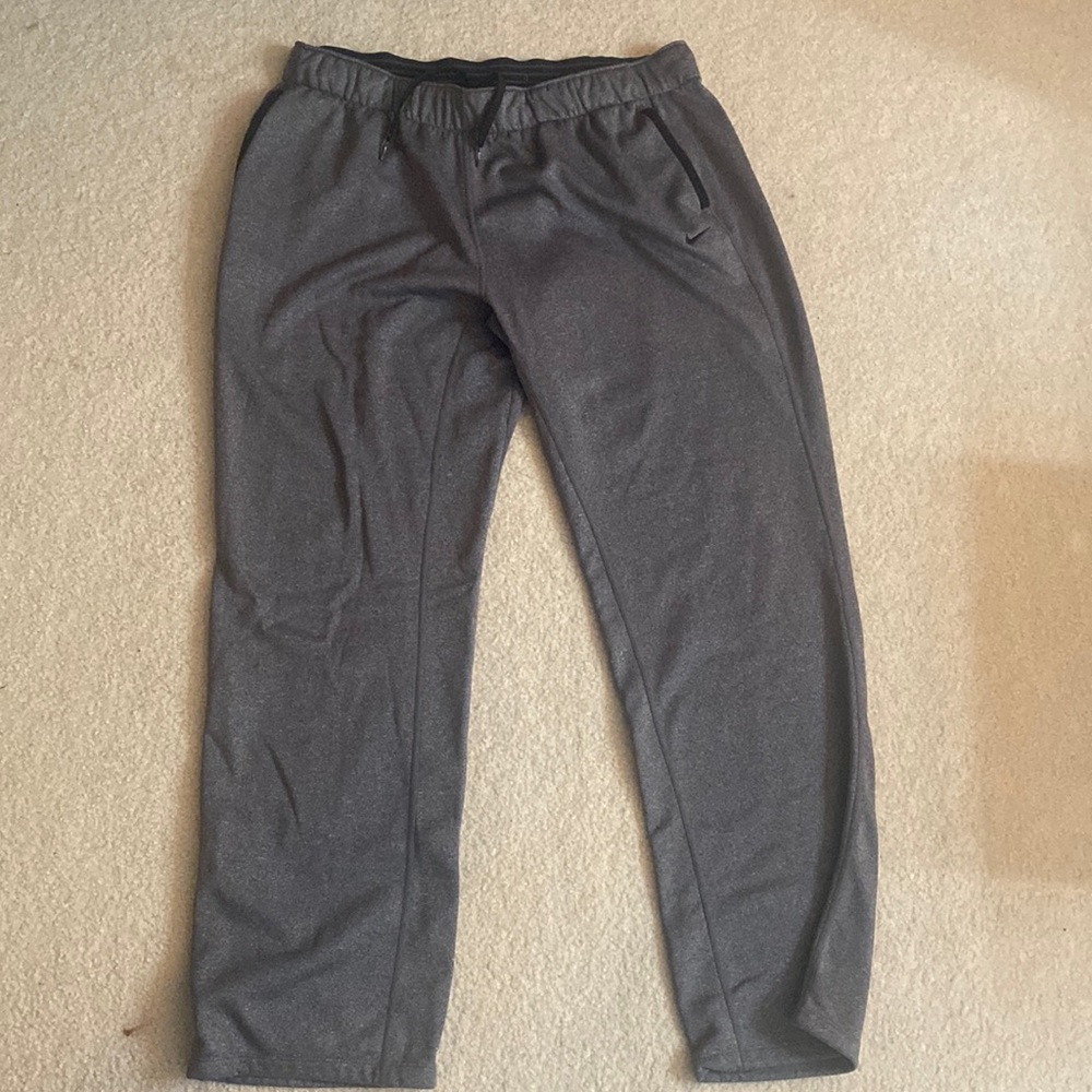 Nike therma fit sweatpants